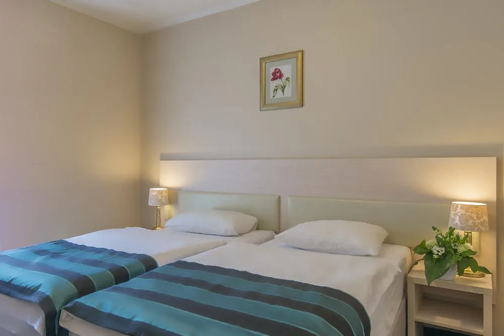 Bed and Breakfast Villa Angela - Bezplatny Parking - Free Parking Γκντανσκ