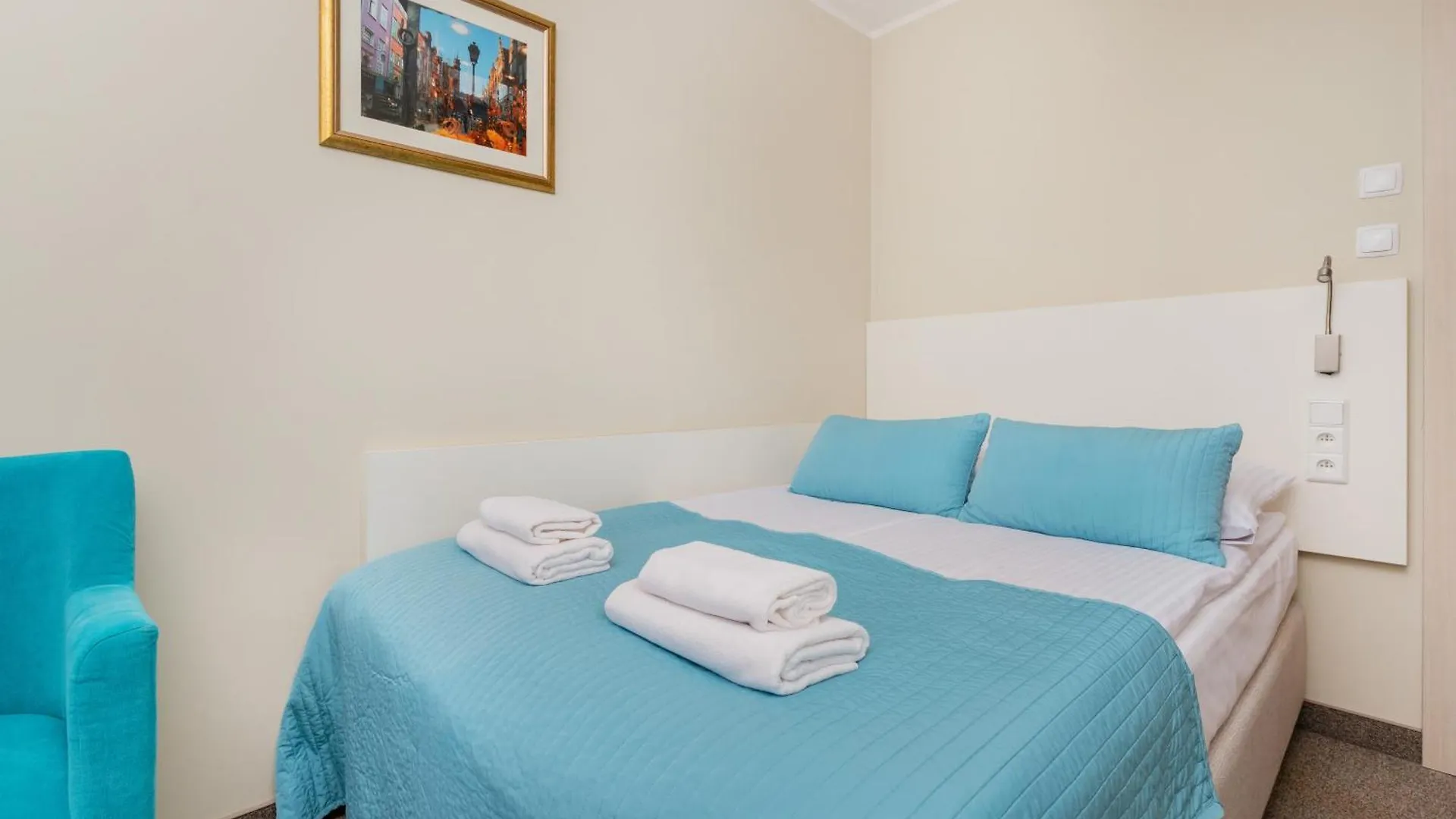 Villa Angela - Bezplatny Parking - Free Parking Γκντανσκ Bed and Breakfast